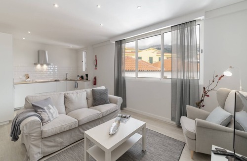 Sao Pedro Apartamento | Calçada do Pico I by An Island Apart