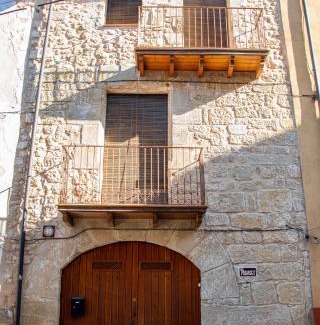 Arnes Casa | CAL PREMSET turisme rural Arnes