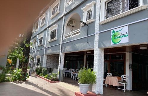 Kololi Apartamento | Calabash Apartment-Hotel