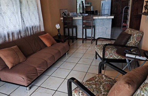 Toro Amarillo Cabina | Calas Lodge: Cabaña tranquila, rodeada de naturaleza y hermosos paisajes