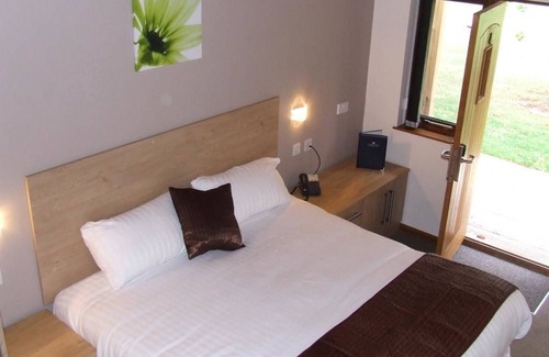 Walsall Hotel | Calderfields Golf & Country Club