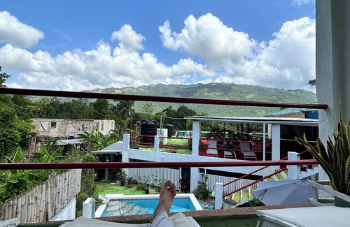Ewarton Apartamento | Caldo Tours