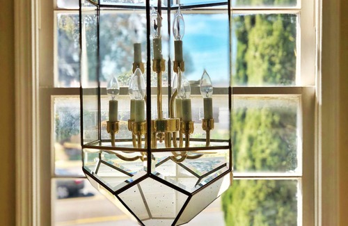 Grantville Cabaña | Calligraphy guest suite w/private deck & entrance