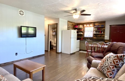 Indian Point Cabina | Calm Waters Cabin Resort