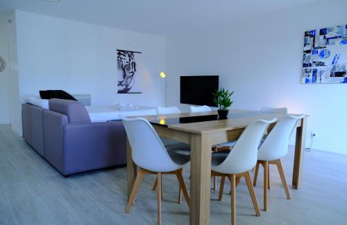 Melun Apartamento | CALYPSO- Grand T3 70 m2 - Arrivée Autonome - Parking Privé Gratuit