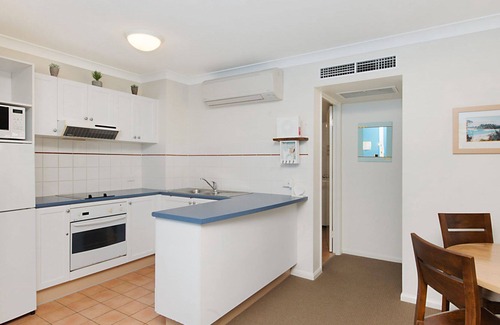 Coolangatta Apartamento | Calypso Plaza Resort Unit 217 - Ubicación en primera línea de playa en Coolangatta Central