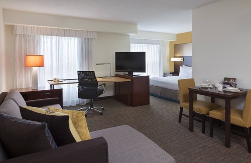 Mississauga Hotel | Cambridge Suites Mississauga