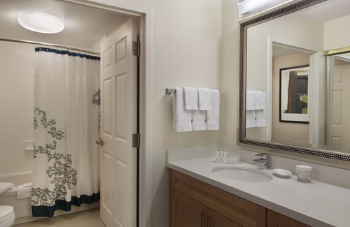 Mississauga Hotel | Cambridge Suites Mississauga