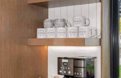 Wellpinit Cabina | Camp Fun - where adults + kids always have fun!