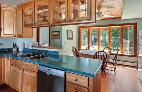 Shelburne Cabaña | Camp Roosevelt on Lake Champlain