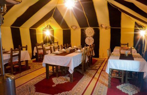 Taouz Otro | Camp Under Stars