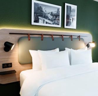 Le Blanc-Mesnil Hotel | Campanile Blanc-Mesnil