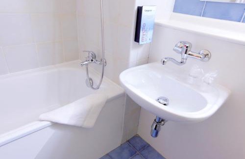 Thiers Hotel | Campanile Clermont-Ferrand ~ Thiers