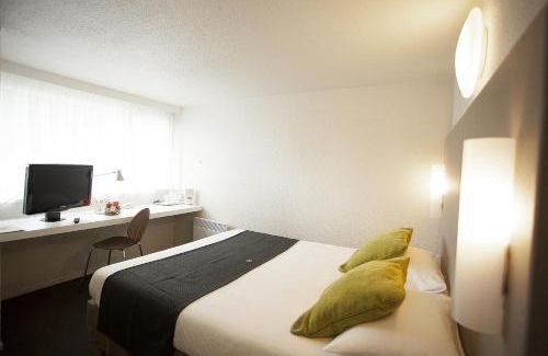 Saint-Germain-les-Corbeil Hotel | Campanile Evry Est - Saint Germain les Corbeil