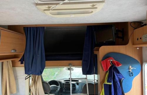 Tirana Alquiler De Eote | Camper motorhome Tirane Albania Rental Loreli