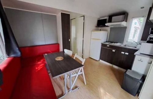 Saint-Cere Casa | Camping 3 étoiles - Piscine - eeebbh