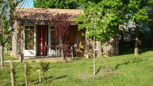Saint-Pierre-Lafeuille Otro | CAMPING LES GRAVES
