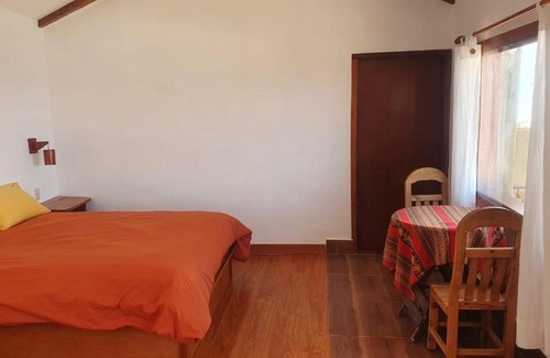 Isla del Sol Cabina | Campo Santo
