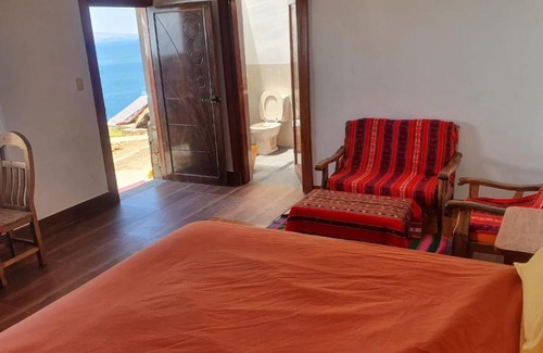 Isla del Sol Cabina | Campo Santo