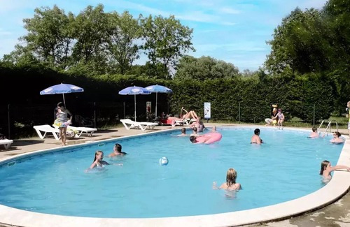 Montbarrey Casa | Camping Les 3 Ours *** - Freelodge Confort 3 habitaciones 5 Personas