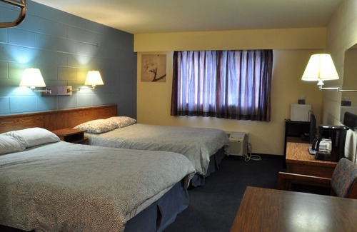 Lillooet Hotel | Canadas Best Value Inn Mile 0