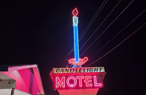 Ozark Hotel | Candle Light Motel