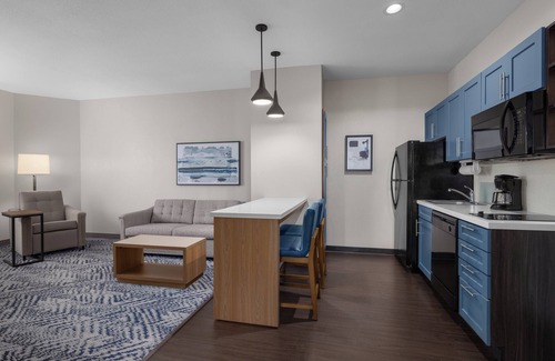 Alexandria Hotel | Candlewood Suites Alexandria by IHG