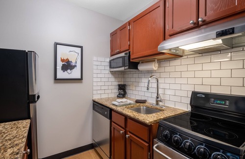 Danvers Hotel | Candlewood Suites Boston North Shore Danvers by IHG