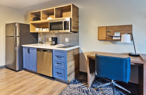 Columbus Hotel | Candlewood Suites Columbus Fort Benning by IHG