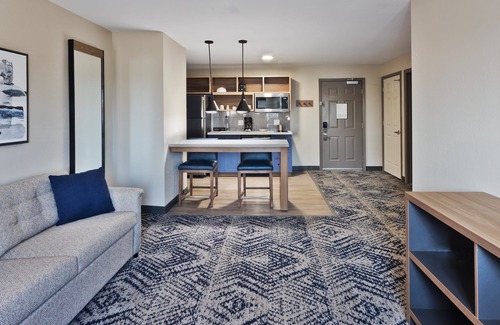 Columbus Hotel | Candlewood Suites Columbus Fort Benning by IHG