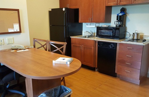 Hot Springs Hotel | Candlewood Suites Hot Springs by IHG