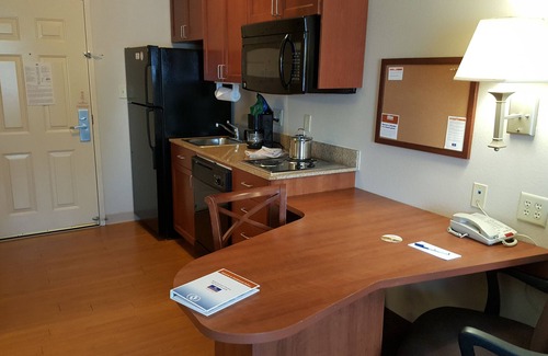 Hot Springs Hotel | Candlewood Suites Hot Springs by IHG