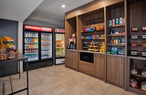 Kenosha Hotel | Candlewood Suites Kenosha – Pleasant Prairie by IHG