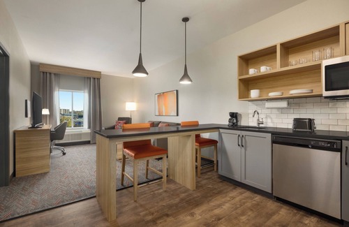 Morristown Hotel | Candlewood Suites Morristown West by IHG