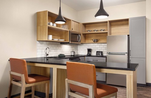 Morristown Hotel | Candlewood Suites Morristown West by IHG