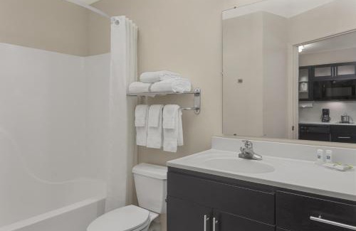 Crabtree Hotel | Candlewood Suites Raleigh Crabtree by IHG