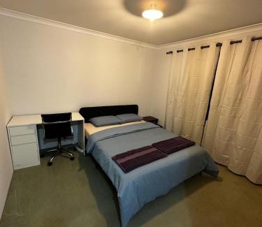 Cannington Casa | Cannington Sharehouse Near Shops and Restaurant