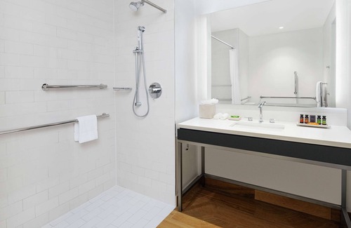 Midtown Hotel | Canopy by Hilton Atlanta Midtown