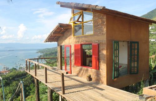 Ilhabela Historical Center Chalet De Esquí | CantaGalo Ilhabela - Onde o Galo Canta de tão linda a vista