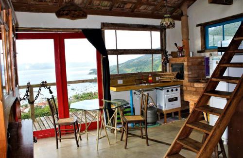 Ilhabela Historical Center Chalet De Esquí | CantaGalo Ilhabela - Onde o Galo Canta de tão linda a vista