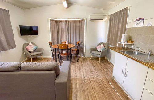 Kingsford Alquiler De RV | Capricorn Holiday Park