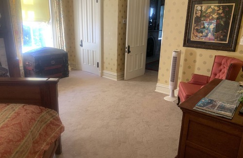 East Dubuque Casa | Capitán Merry Mansion