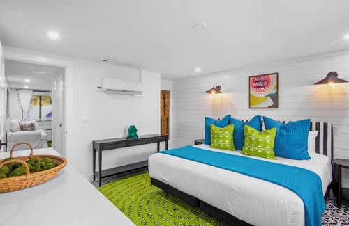 Bradenton Beach Hotel | Captain's Quarters at Anna Maria Island Inn