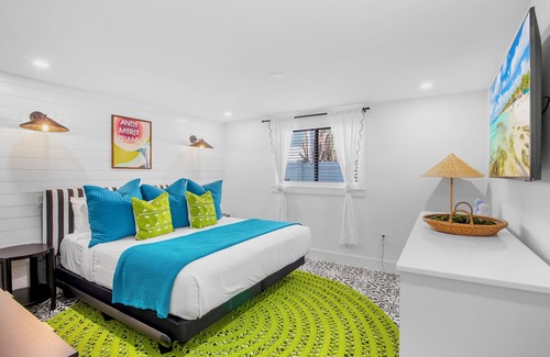 Bradenton Beach Hotel | Captain's Quarters at Anna Maria Island Inn