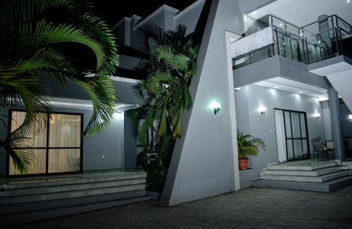Ngaliema Apartamento | Care Appartement