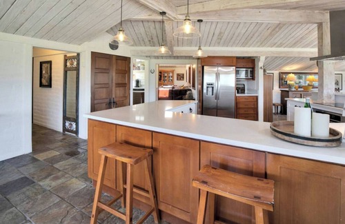 Carmel Valley Casa | Carmel Valley View Estate Above the Wineries with Hot Tub