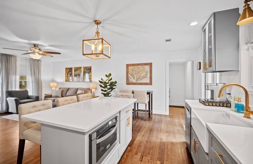 Mossy Oaks Casa | "Carolina Cottage"... Sweet Caroline check out this space!