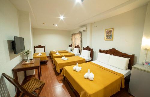 Puerto Princesa City Centre Hotel | Casañas Suites