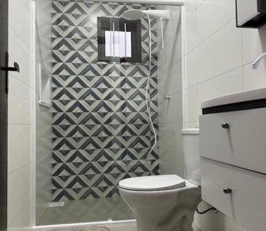 Balneario Gaivota Casa | Casa 70mt2 Mobiliada Centro Gaivota 400mt do Mar Wifi TV Smart