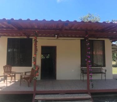 Parrita Casa | Casa a solo 20 minutos aproximadamente de Manuel Antonio Beach y a 10 minutos aproximadamente del centro de Quepos